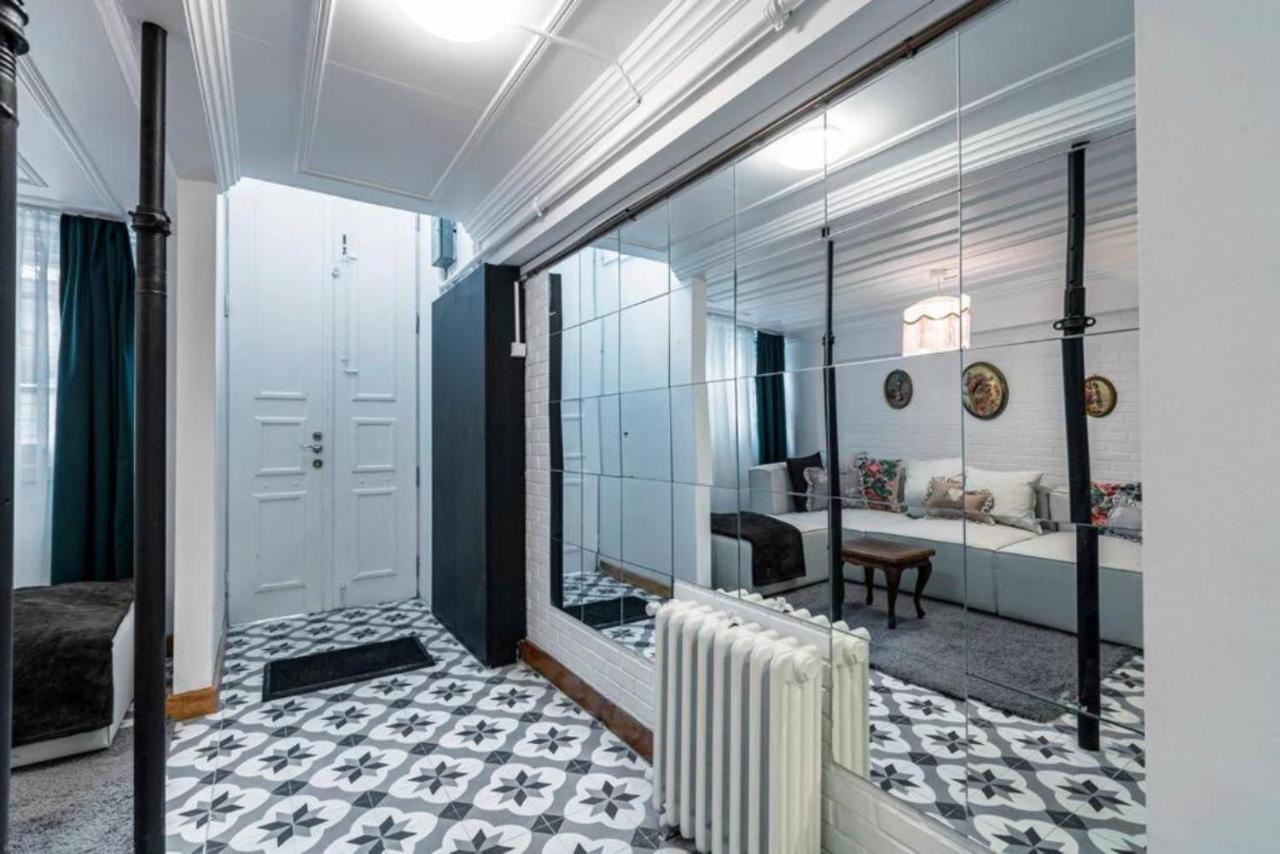 Appartement Historical 4-br Steps From Besiktas Stadium & Bosphorus Views - Prime Nisantasi Location! Istambul