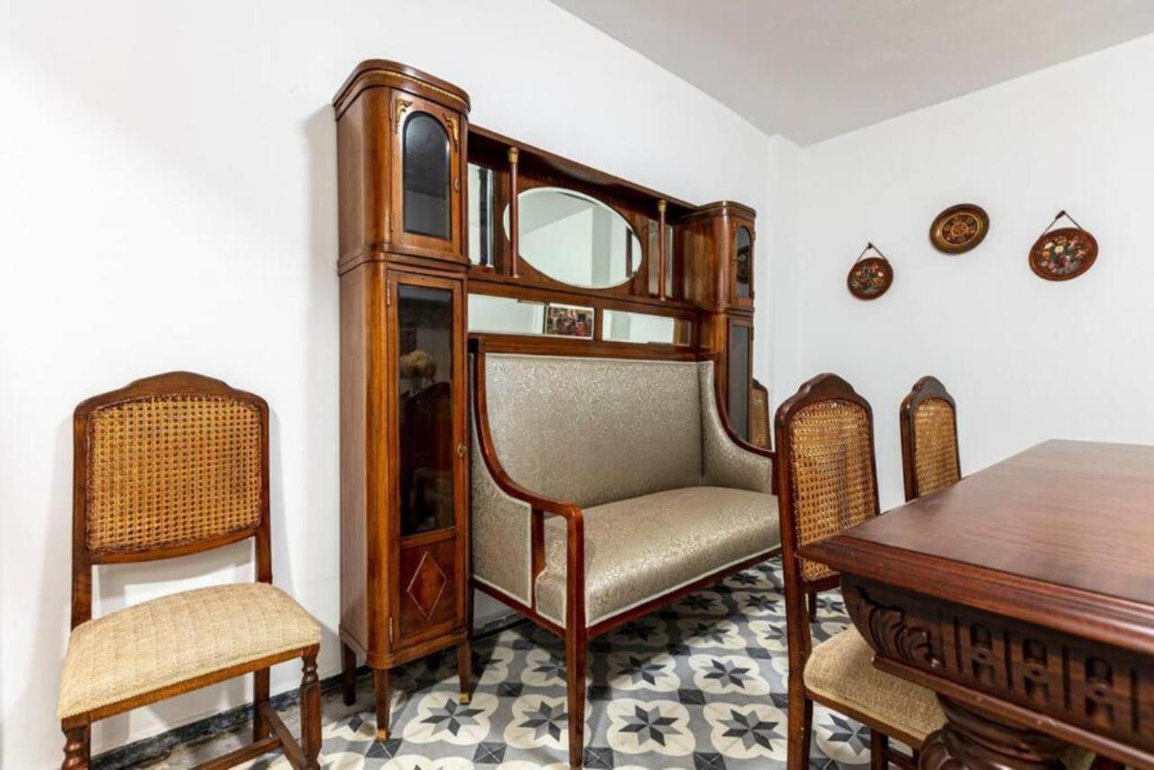 Historical 4-br Steps From Besiktas Stadium & Bosphorus Views - Prime Nisantasi Location! Appartement Istambul