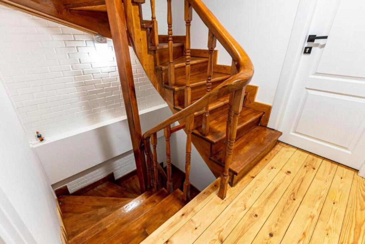 Appartement Historical 4-br Steps From Besiktas Stadium & Bosphorus Views - Prime Nisantasi Location! *